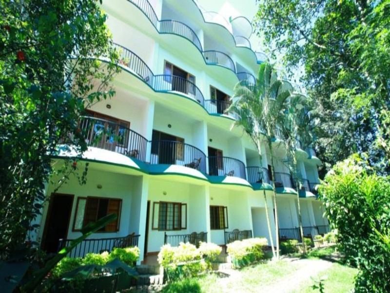 Chrissie's Hotel Thekkady Exterior foto